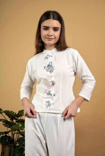 Floral Embroidered Mandarin Collar Kurta Set