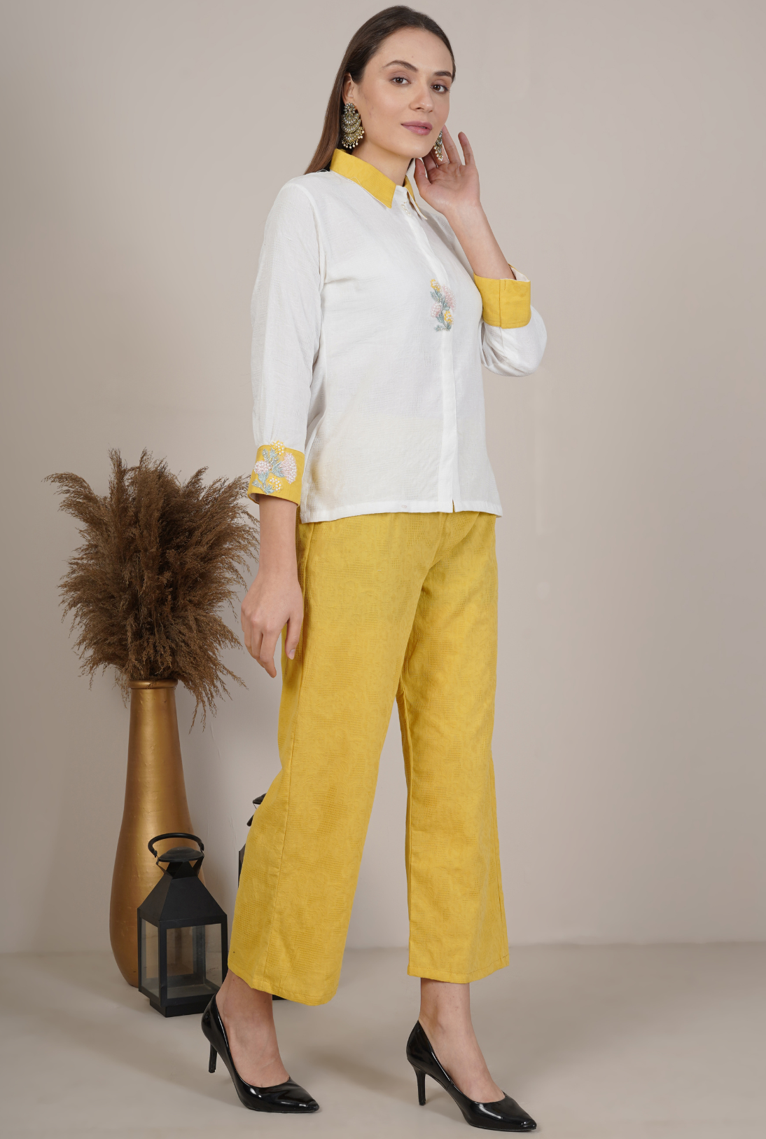 Sunshine Collar Embroidered Shirt